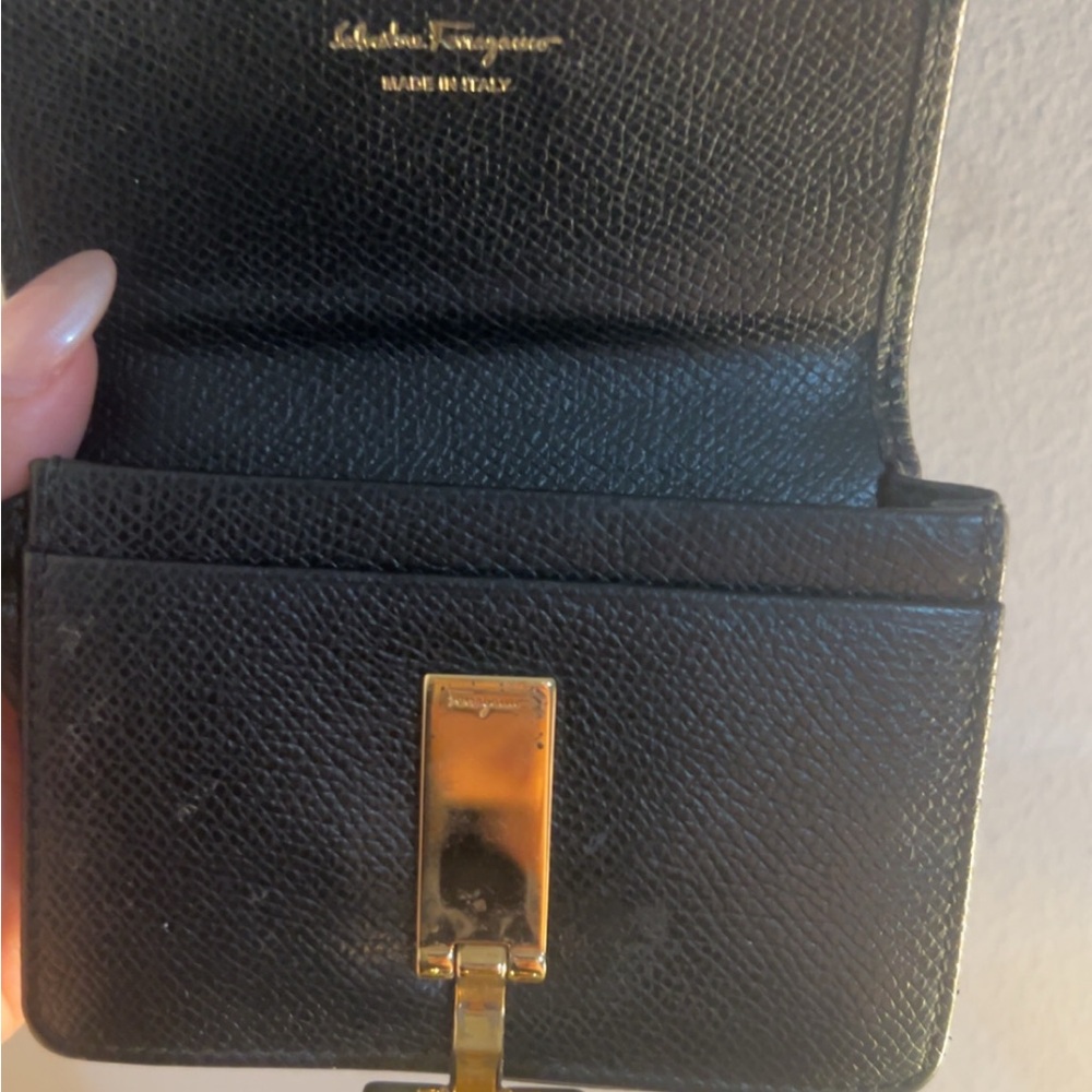 Salvatore Ferragamo Gancini Black Gold Key Card Holder with Chain: Black&Gold - Picture 7 of 15